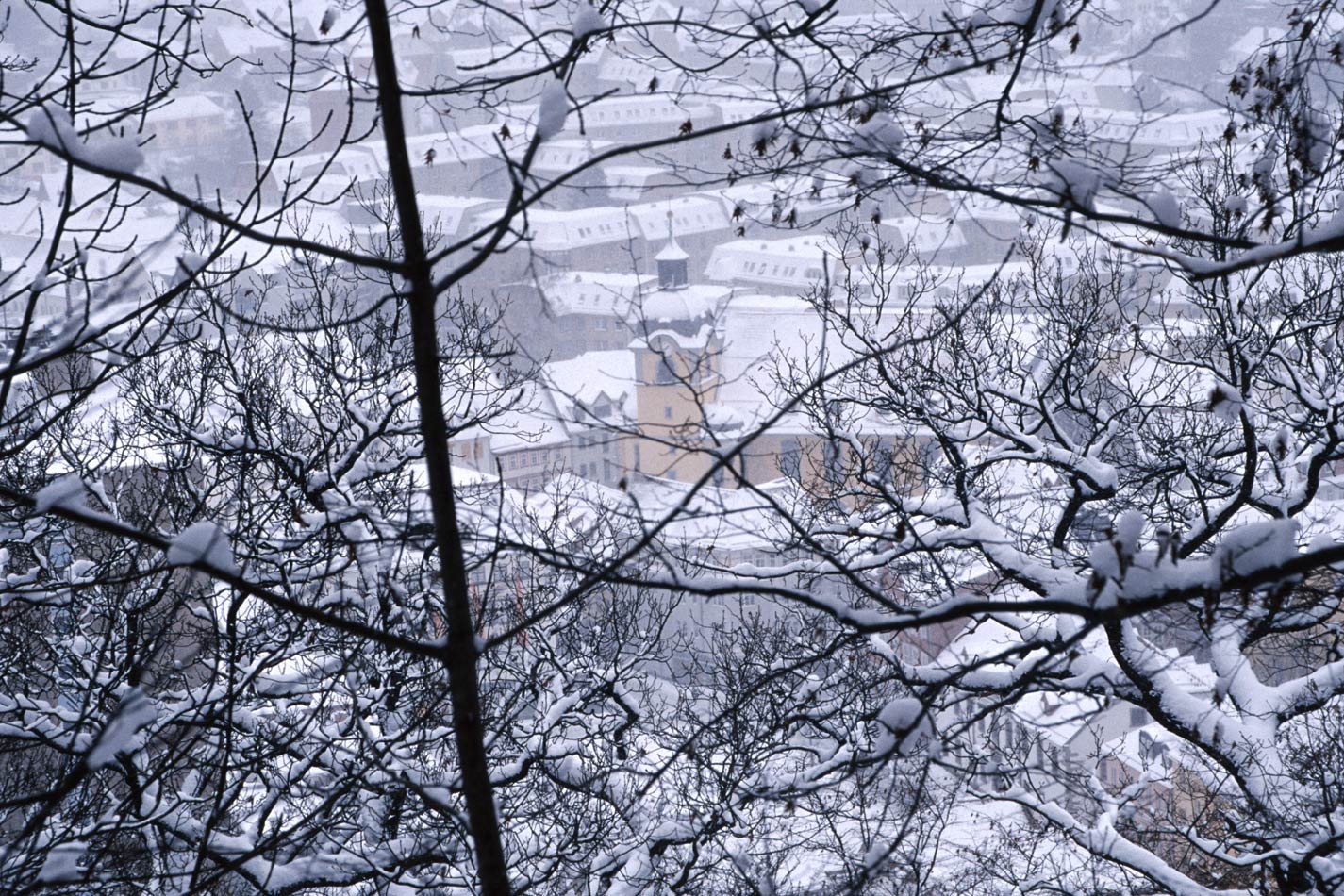 Blick von der Ottilienkappelle auf Suhl . 2005 (Foto: Andreas Kuhrt)