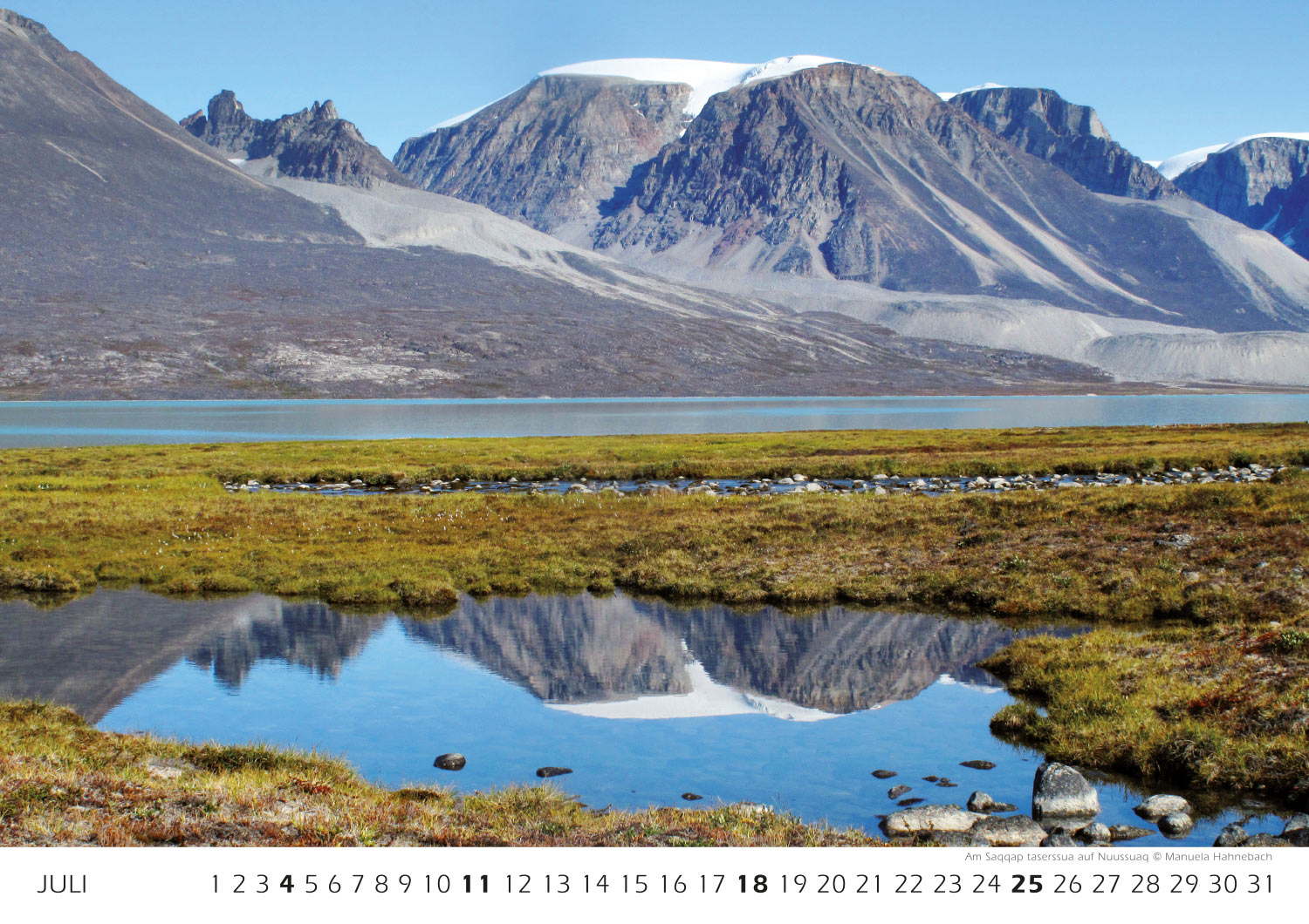 2009-Kalender-Groenland-2010-07 Am Saqqap taserssua auf Nuussuaq (Foto: Manuela Hahnebach) . Fotokalender Grönland 2010 . Fotografie Andreas Kuhrt & Manuela Hahnebach (Gestaltung: Designakut 2009)
