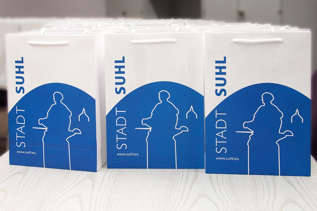 Stadt Suhl Tasche (Grafikdesign: Designakut 2012, Foto: Manuela Hahnebach)