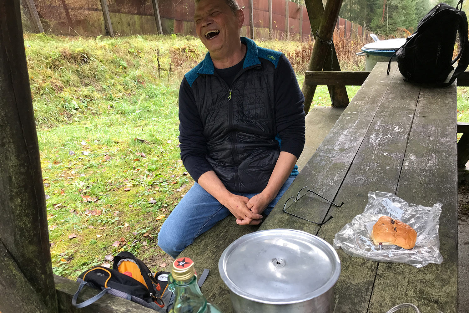 Seminargruppentreffen 2019 in Probstzella: am Grenzturm (Foto: Bernd Glier)