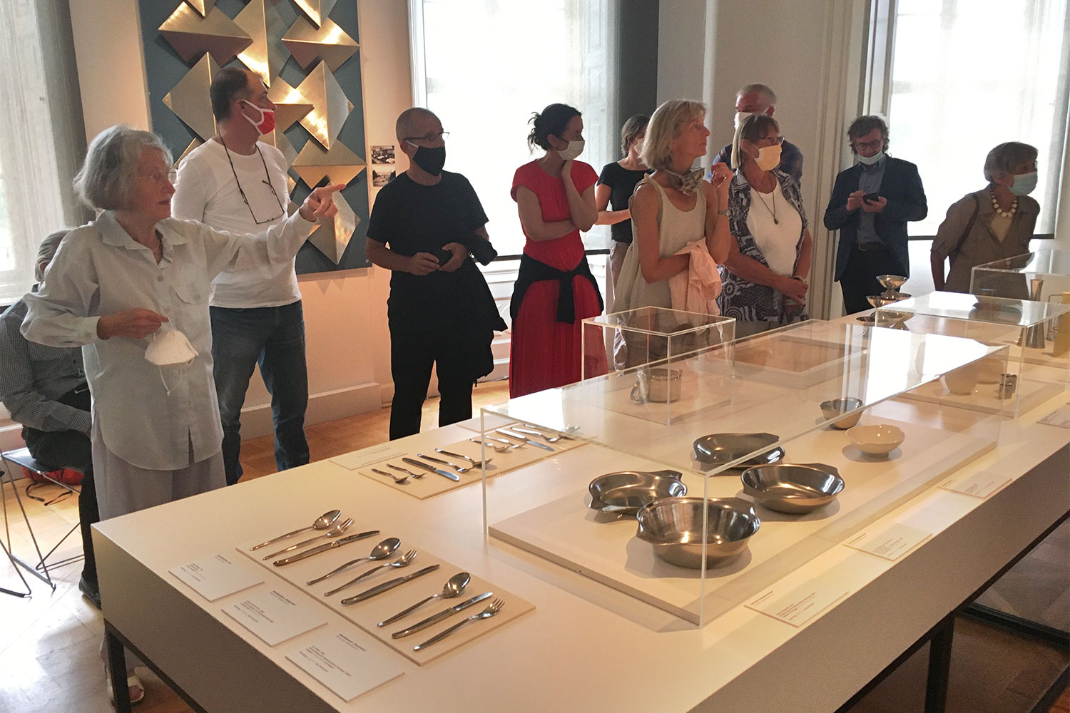 Ausstellung "Schönheit der Form. Die Designerin Christa Petroff-Bohne" . Bestecke und Hotelgeschirr aus Edelstahl . Kunstgewerbemuseum Schloss Pillnitz 2020 (Foto: Andreas Kuhrt)