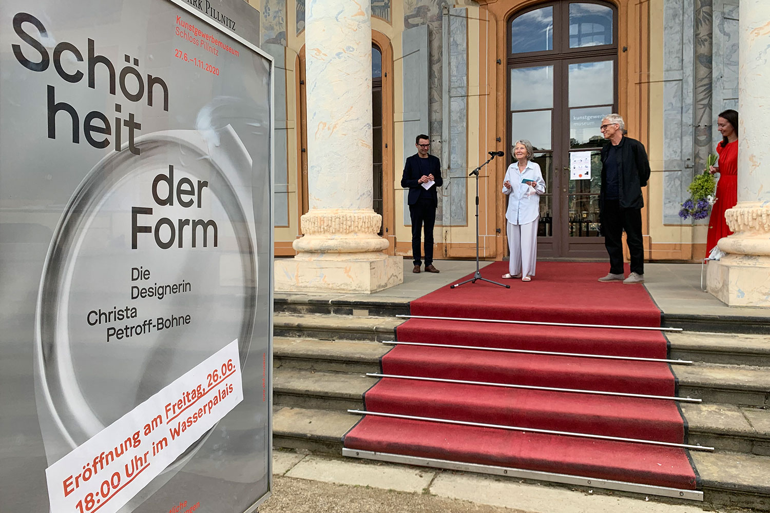 Eröffnung der Ausstellung "Schönheit der Form. Die Designerin Christa Petroff-Bohne" . Kunstgewerbemuseum Schloss Pillnitz 2020 (Foto: Manuela Hahnebach)