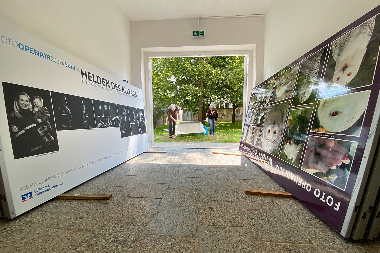Foto Openair Suhl 2021: Helden des Alltags . Ausstellungsmontage (Foto: Manuela Hahnebach)