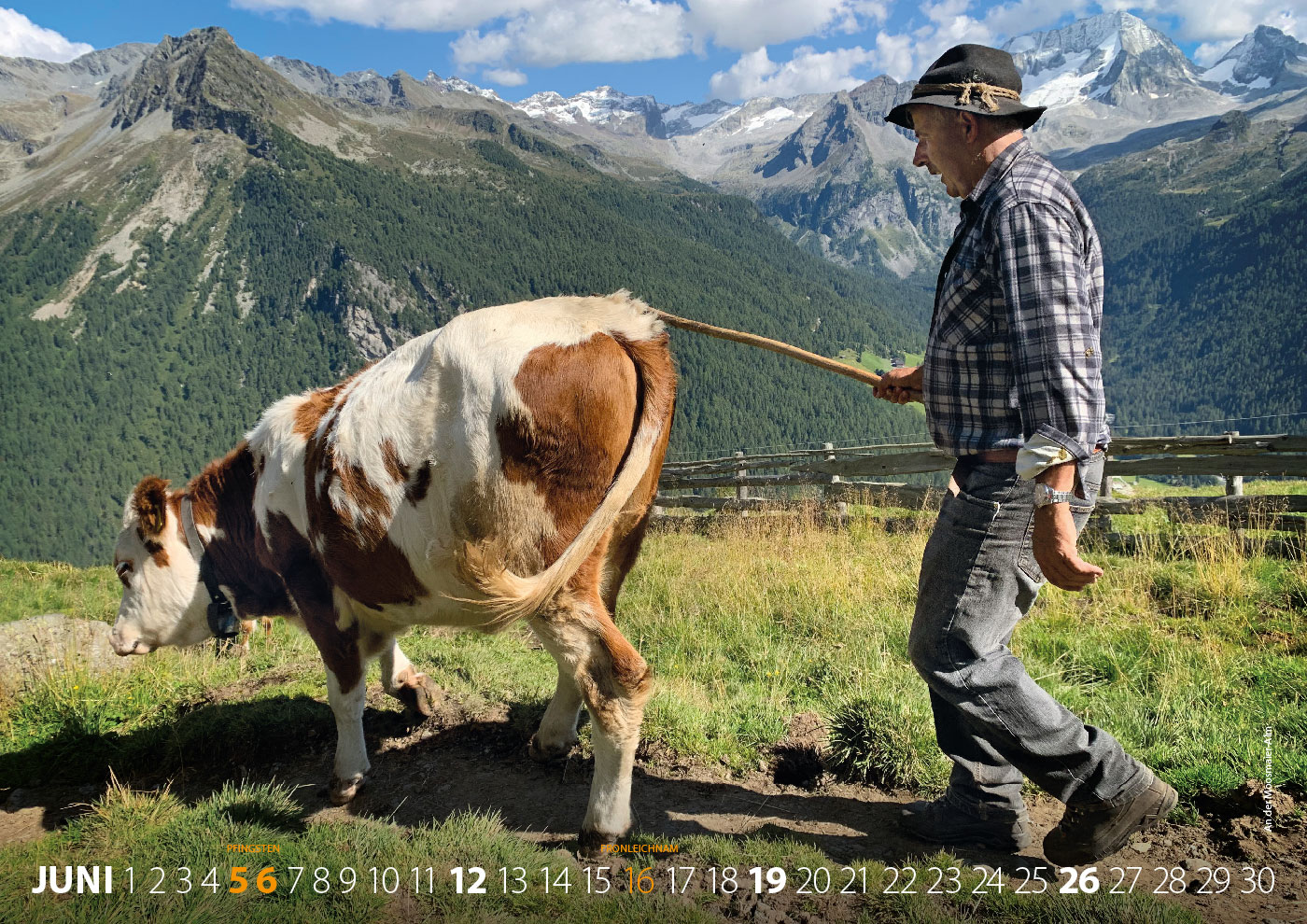 Kalender: Rein in Taufers: An der Mossmaier-Alm (Foto & Gestaltung: Andreas Kuhrt)