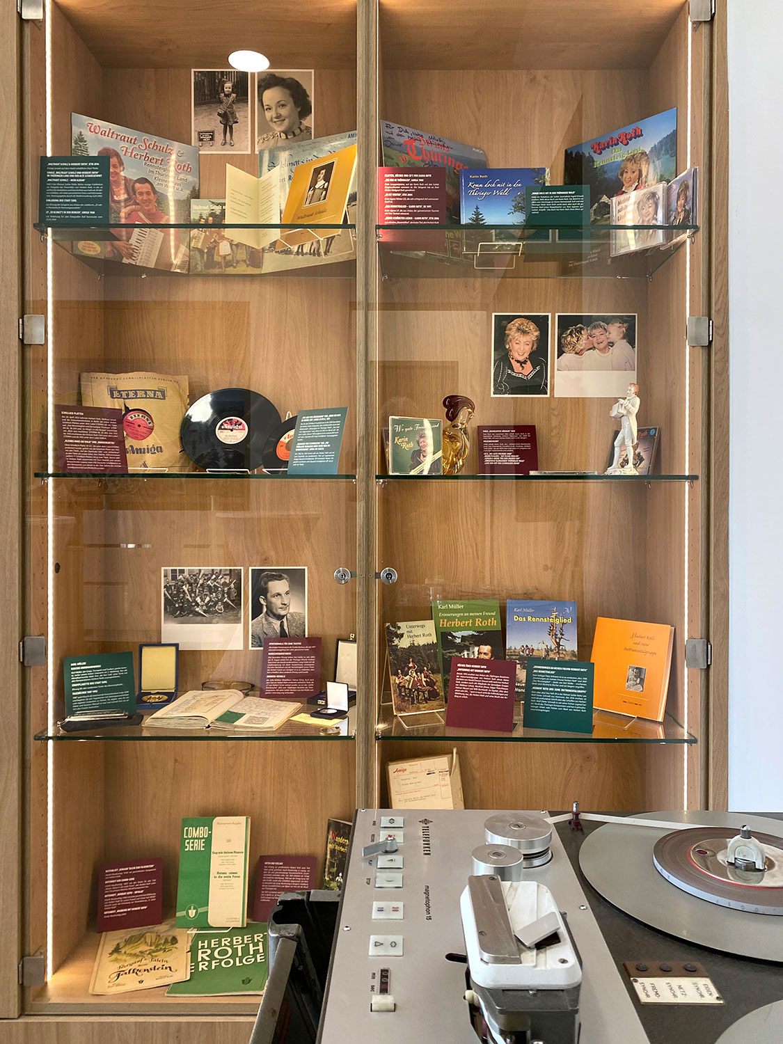 Eröffnung Haus der Geschichte Suhl 2022: Ausstellung Herbert Roth Ensemble (Foto: Andreas Kuhrt)