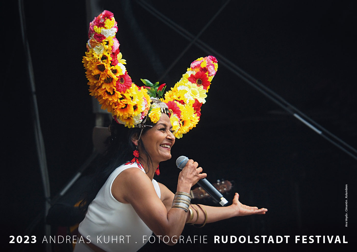 Fotokalender 2023: Rudolstadt Festival: Deckblatt: Ana Veydo, Cimarrón, Kolumbien (Foto/Gestaltung: Andreas Kuhrt)