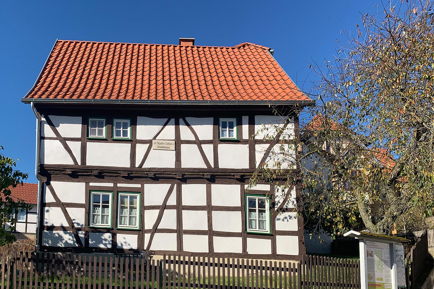 Lutherstammhaus in Möhra (Foto: Andreas Kuhrt 2021)