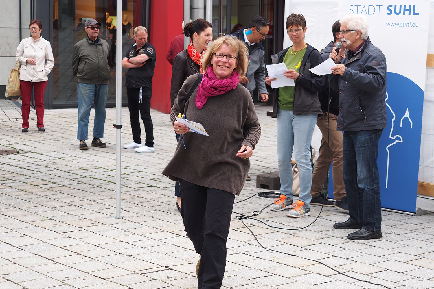P0080054ak-2018-suhl-foto-openair-wildlife-tierpark-suhl-eroeffnung Ausstellungseröffnung: Preisverleihung: Manuela Hahnebach . Foto Openair "Wildlife - Tierpark Suhl" 23.06.2018 (Foto: Andreas Kuhrt)